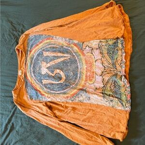 Magnolia Pearl Orange Graphic Top